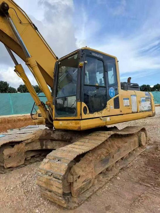 Buy Komatsu PC300-8 Used Excavator / 1