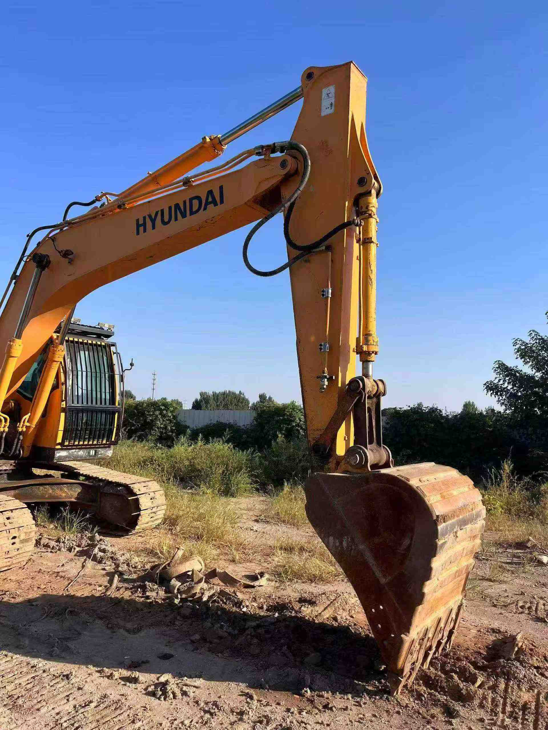 Buy Hyundai 220LC Used Excavator / 7