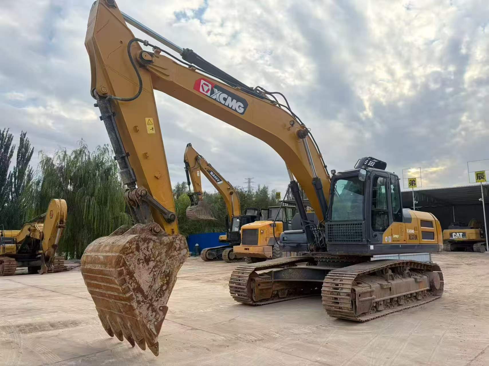 Buy XCMG XE310DA Used Excavator / 2