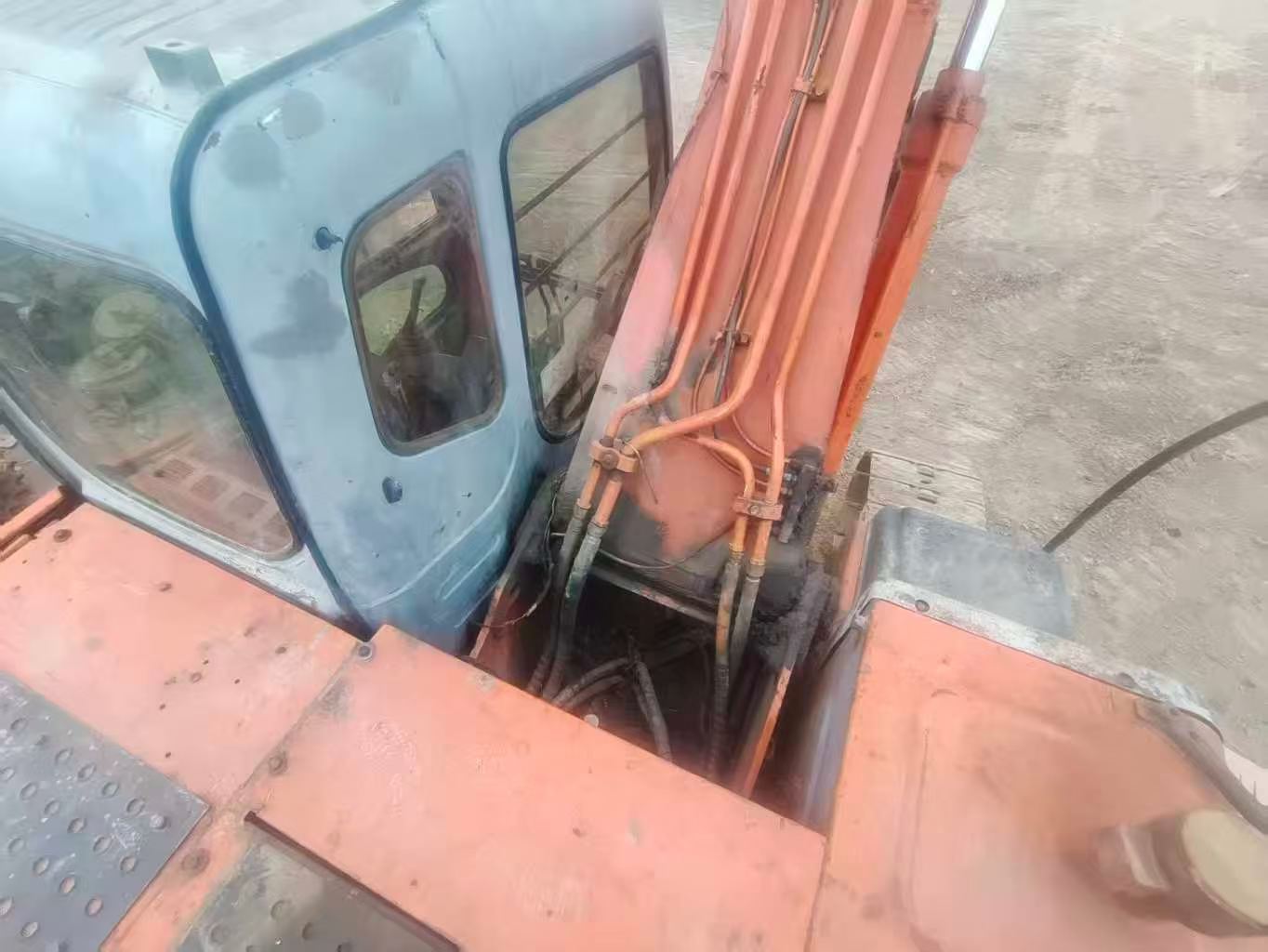 Buy Hitachi EX200 Used Excavator / 3