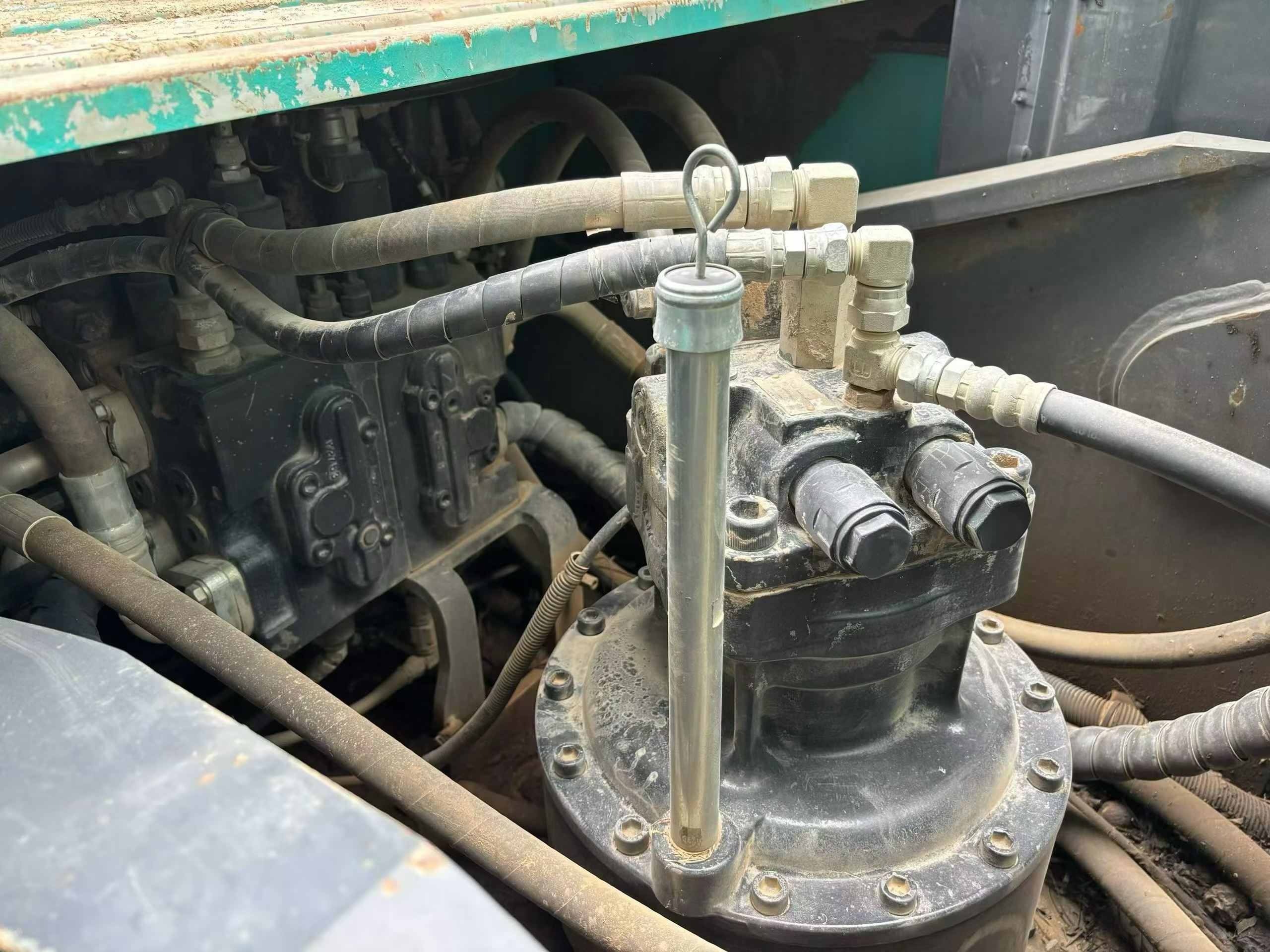 Buy Kobelco SK260 Used Excavator / 8