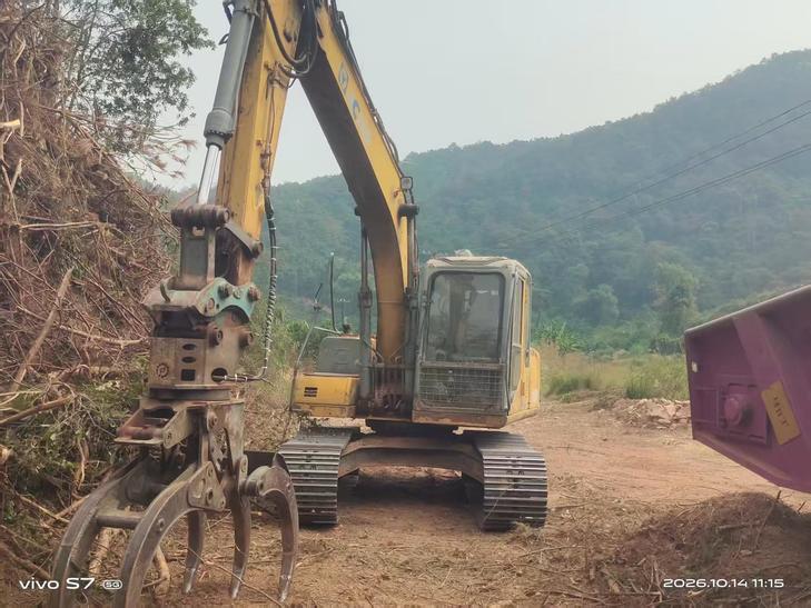 Buy XCMG XE150 Used Excavator / 1