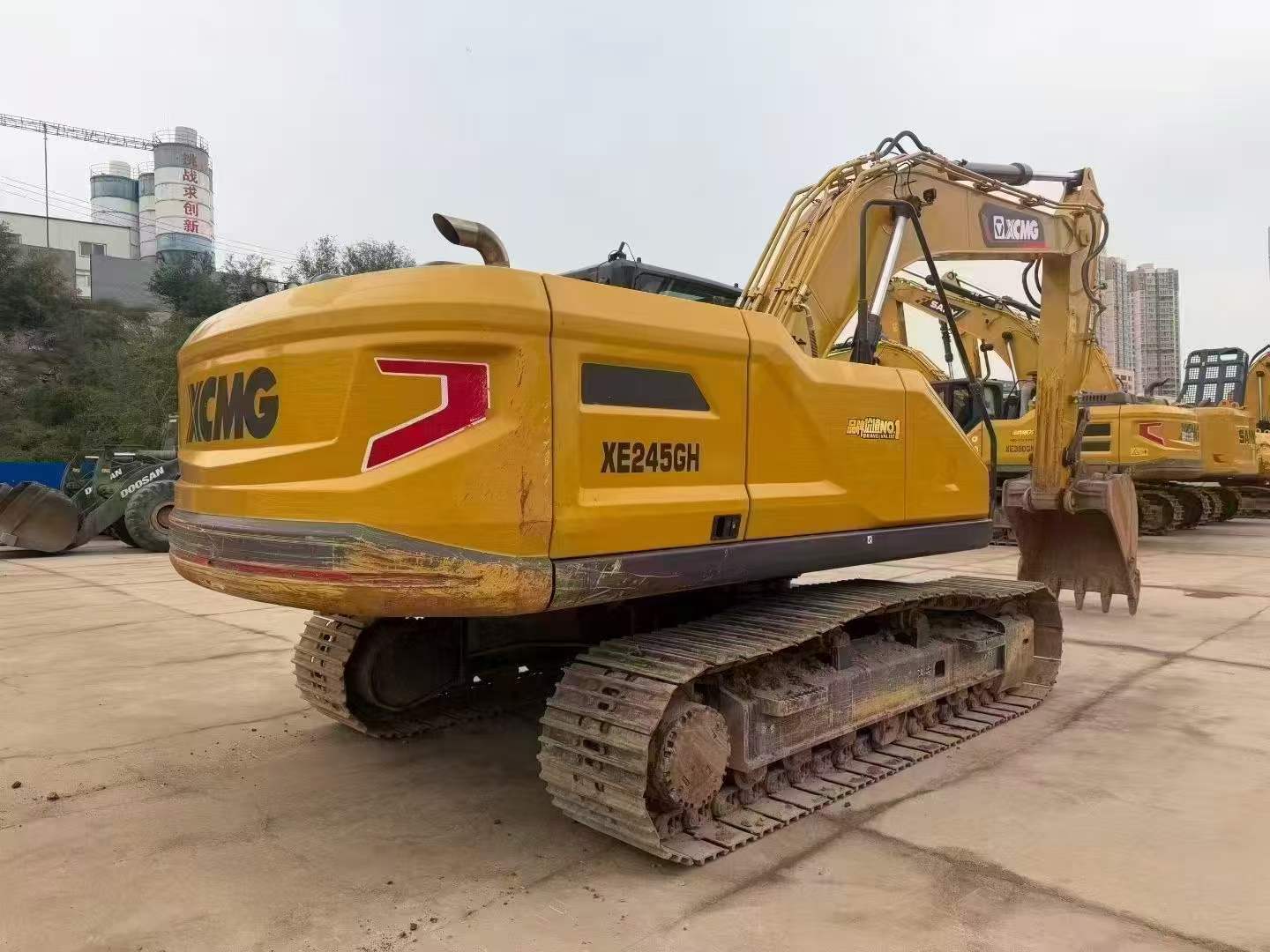 Buy XCMG XE200 Used Excavator / 3
