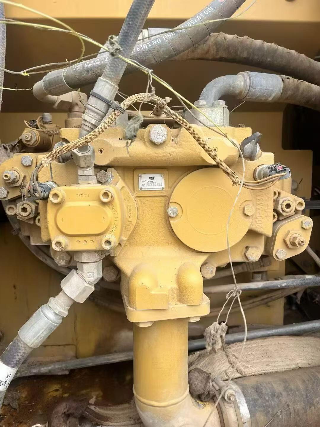 Buy Caterpillar 323 Used Excavator / 2