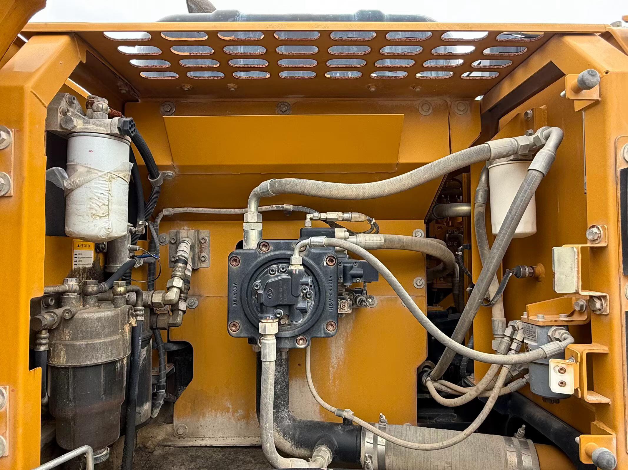 شراء حفارة Sany SY215H مستعملة / 4