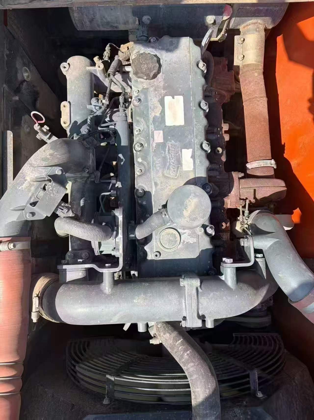 Buy Doosan DH215-7 Used Excavator / 8