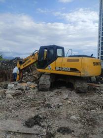 Buy Sumitomo SH200A5 Used Excavator / 9 Buy Sumitomo SH200A5 Used Excavator / 9