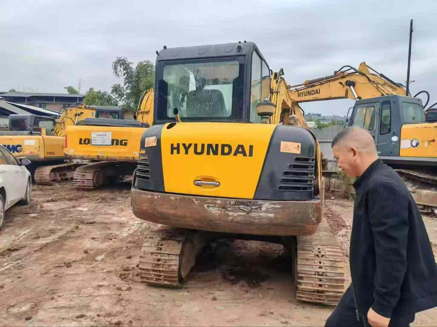 Buy Hyundai HX60 Used Excavator / 4