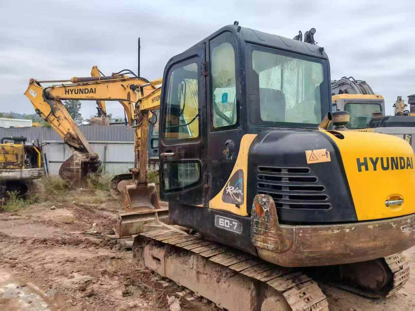 Buy Hyundai HX60 Used Excavator / 3