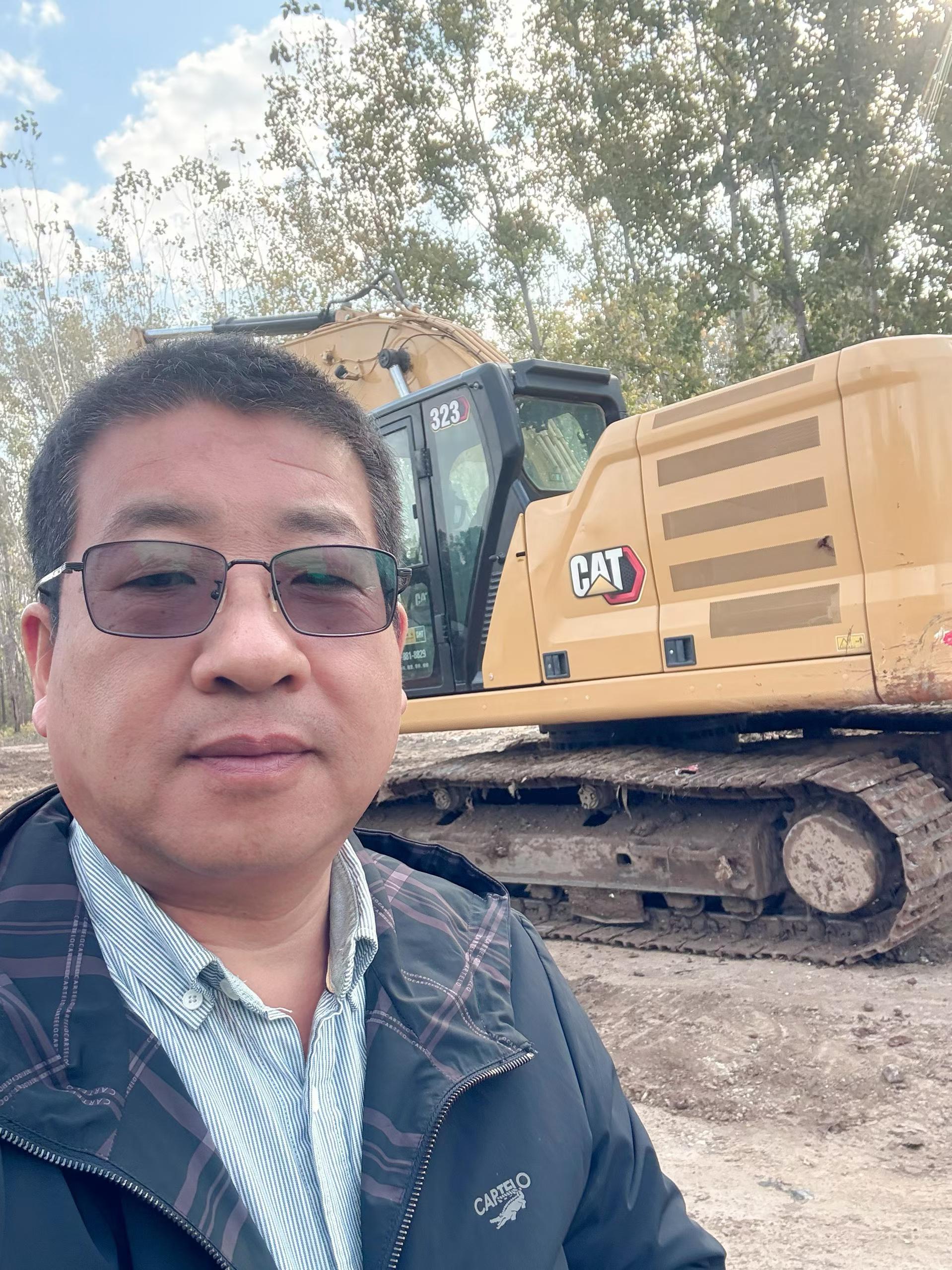 Buy Caterpillar 323 Used Excavator / 2