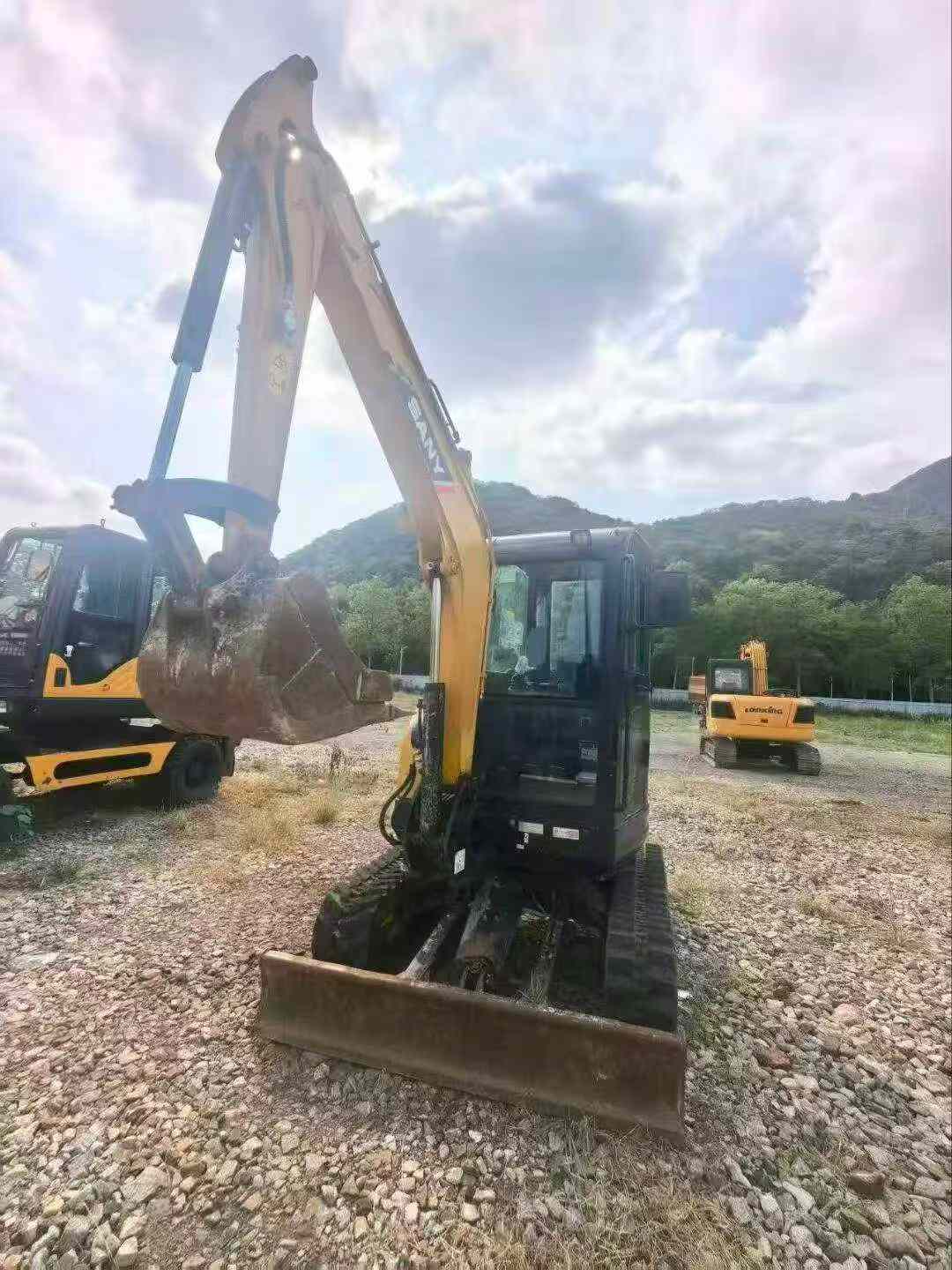 Compre Excavadora Sany SY35C Usada / 2
