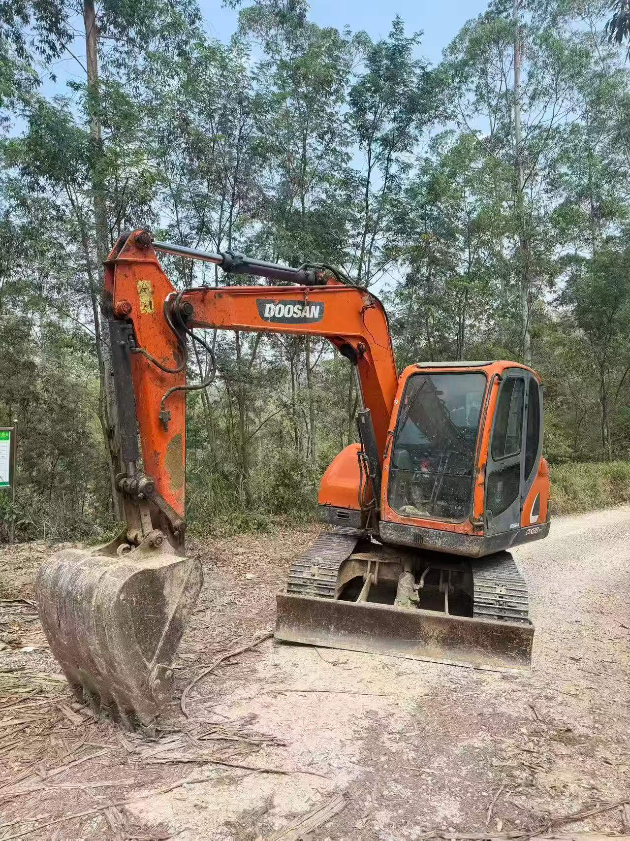 Buy Doosan DX75 Used Excavator / 3