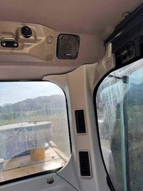 Buy Kobelco SK200-10 Used Excavator / 3 Buy Kobelco SK200-10 Used Excavator / 3