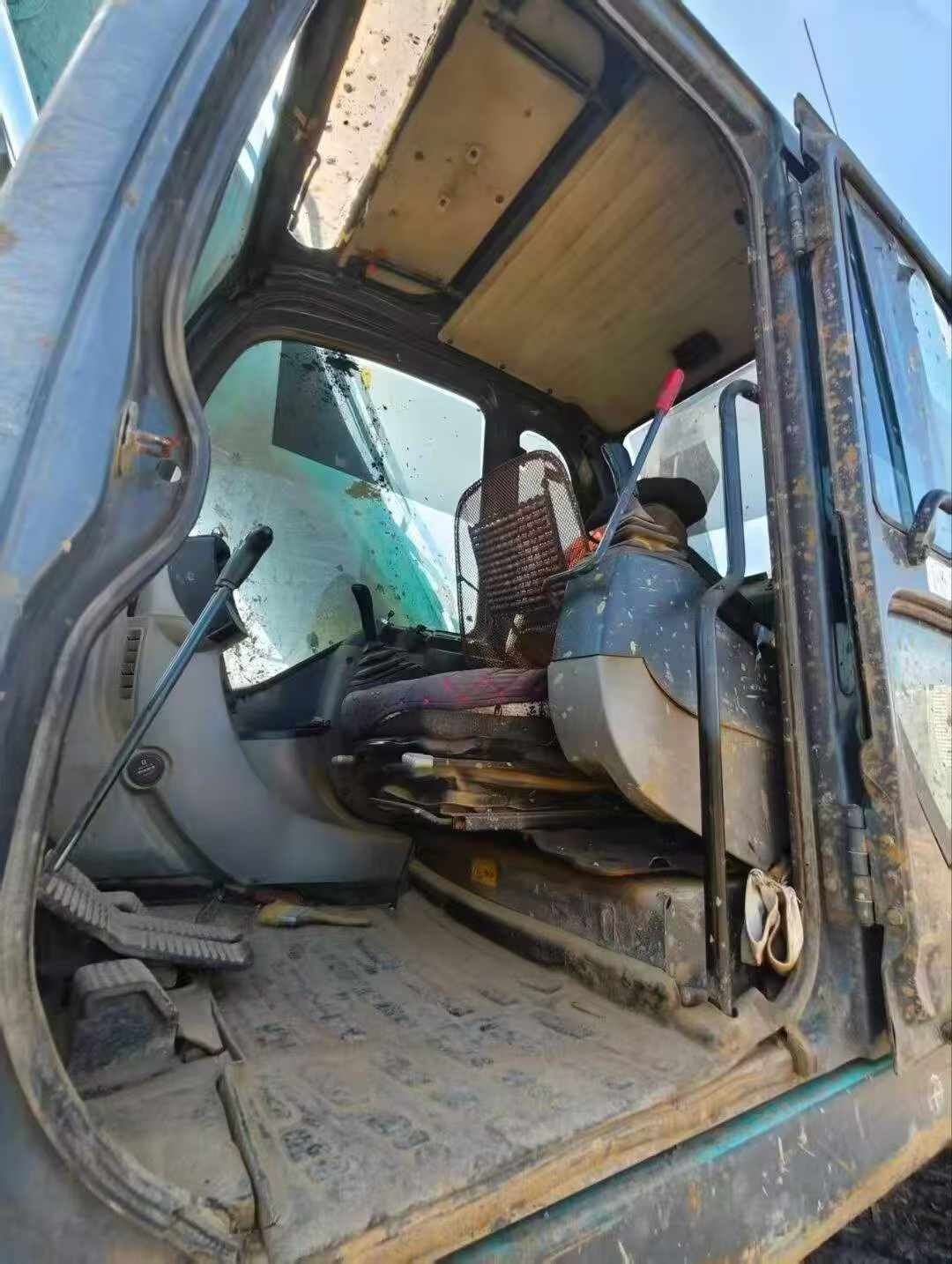 Buy Kobelco SK260 Used Excavator / 7