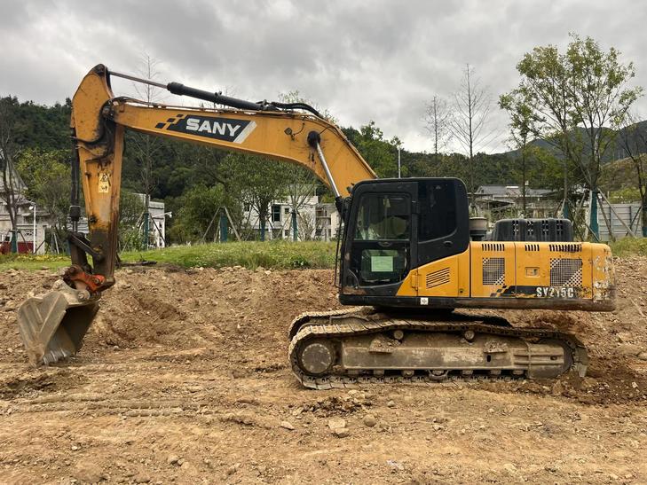 Buy Sany SY205C Used Excavator / 1