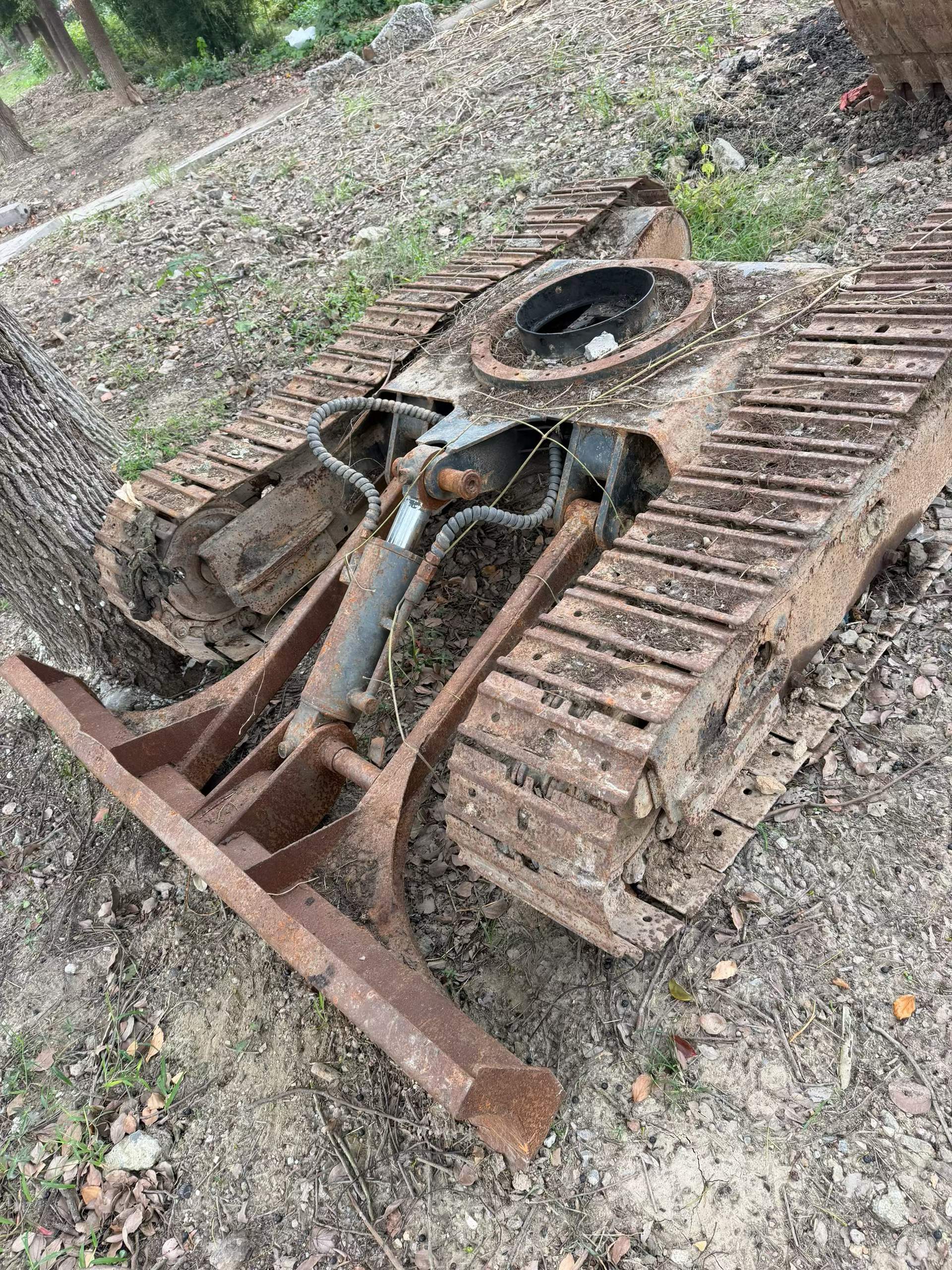 Compre Excavadora XCMG XE55D Usada / 3