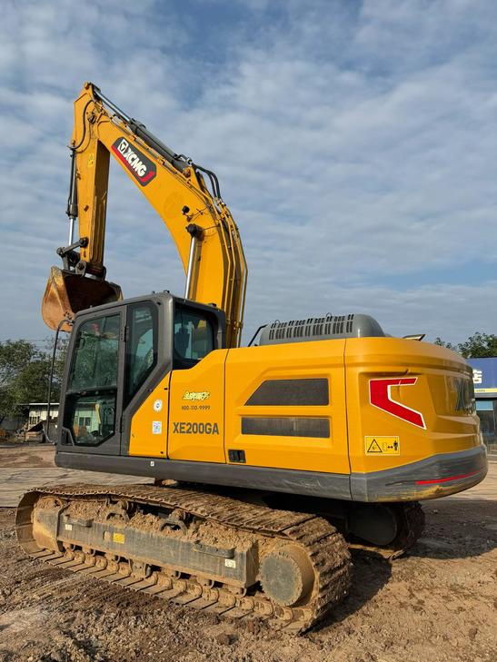 Buy XCMG XE200 Used Excavator / 1