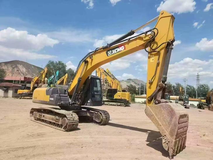 Buy XCMG XE200 Used Excavator / 1
