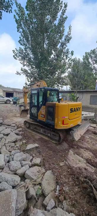 Buy Sany SY75 Used Excavator / 1