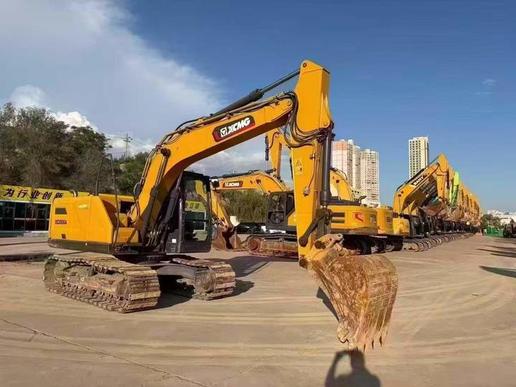 Buy XCMG XE155D Used Excavator / 1