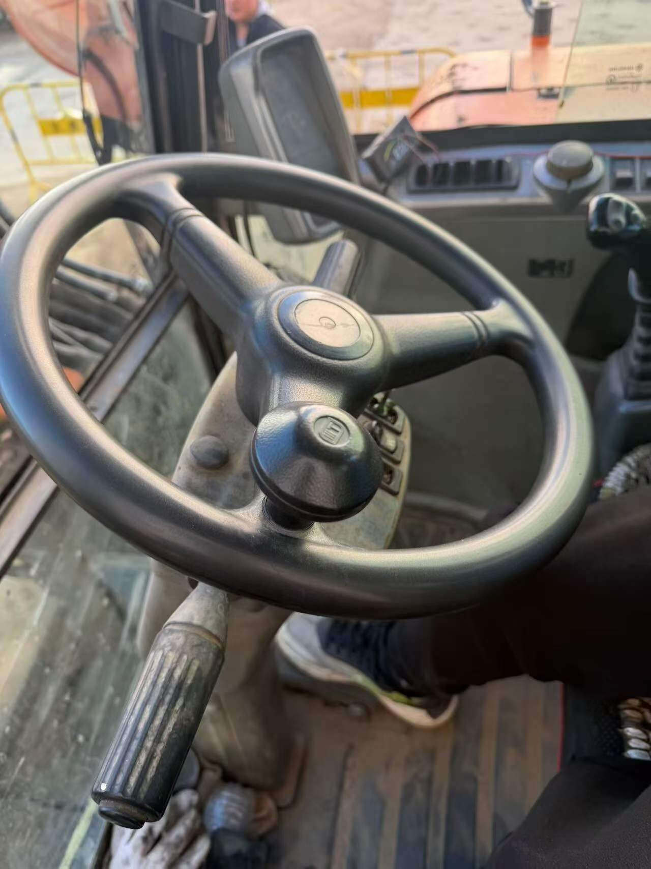 Купить Подержанный Экскаватор Doosan DH60 / 3