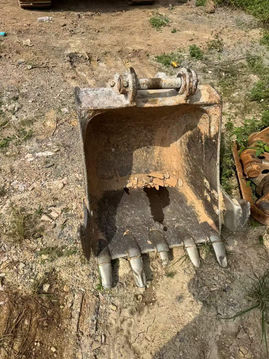 Compre Excavadora XCMG XE75C Usada / 4