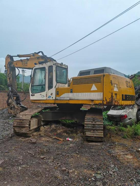 Buy Liebherr Used Excavator / 1
