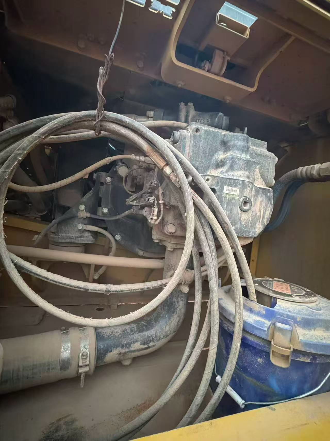 Buy Komatsu PC390LC-8M0 Used Excavator / 4