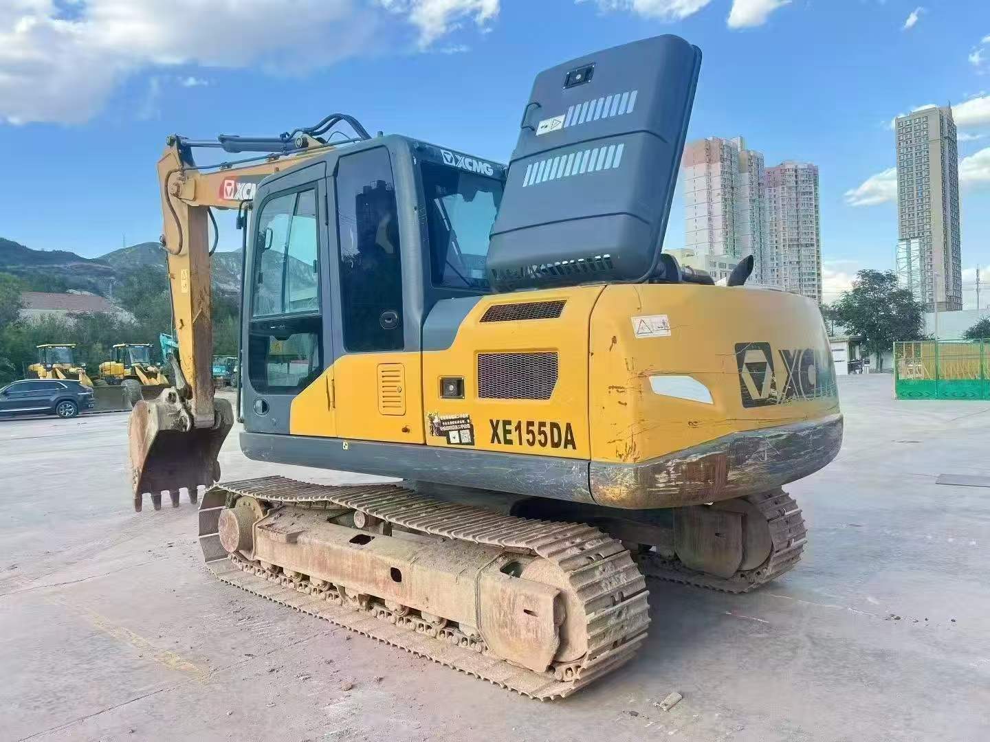 Buy XCMG XE135B Used Excavator / 4