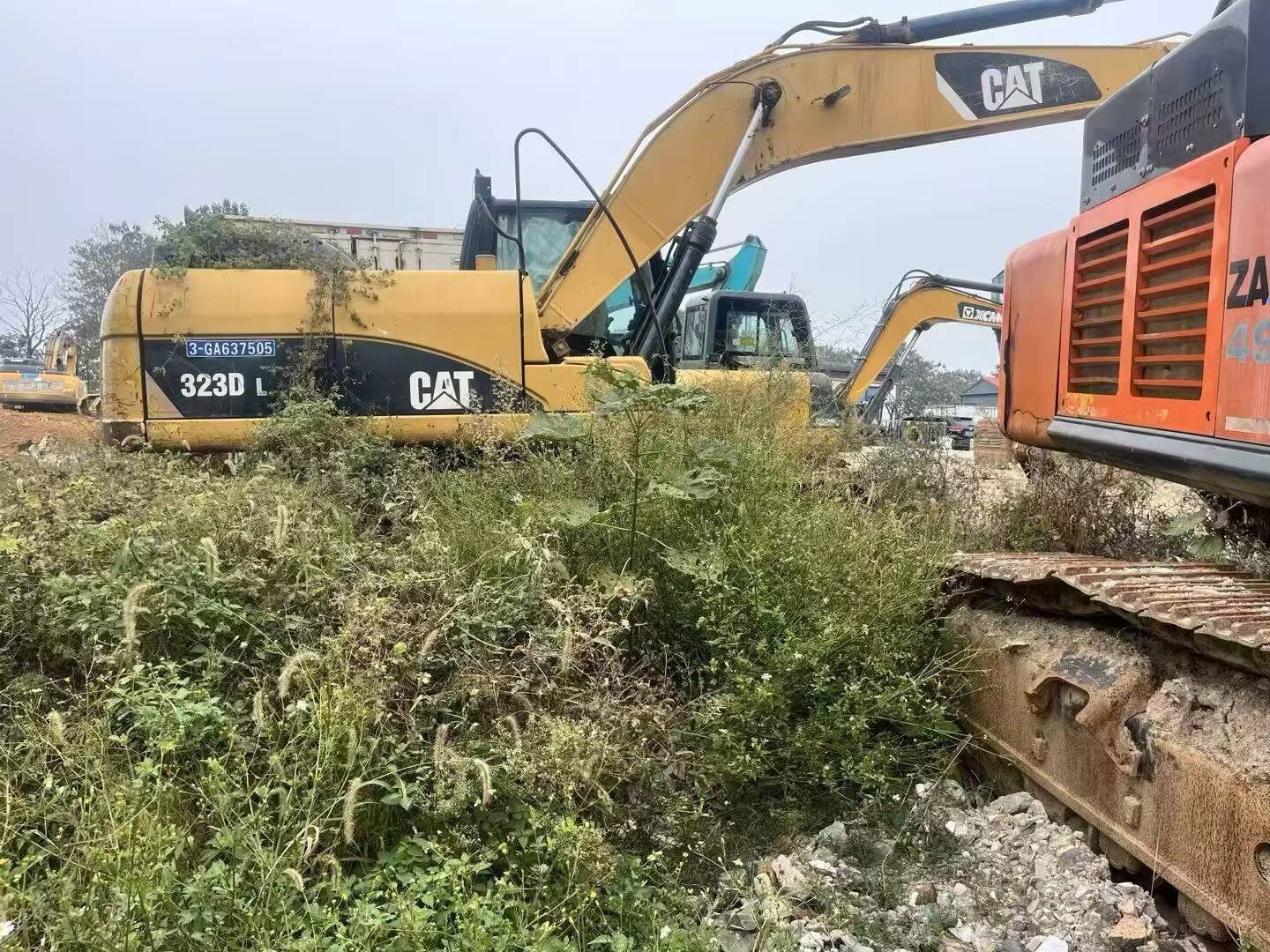 Buy Caterpillar 323 Used Excavator / 9