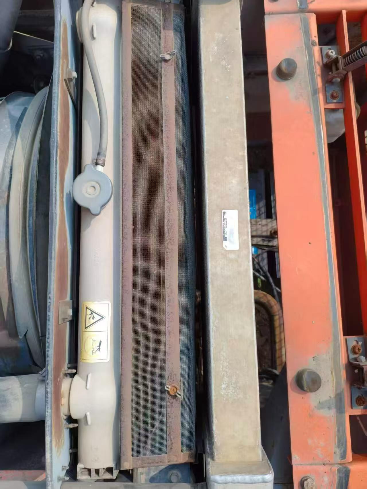 Buy Hitachi EX200 Used Excavator / 4