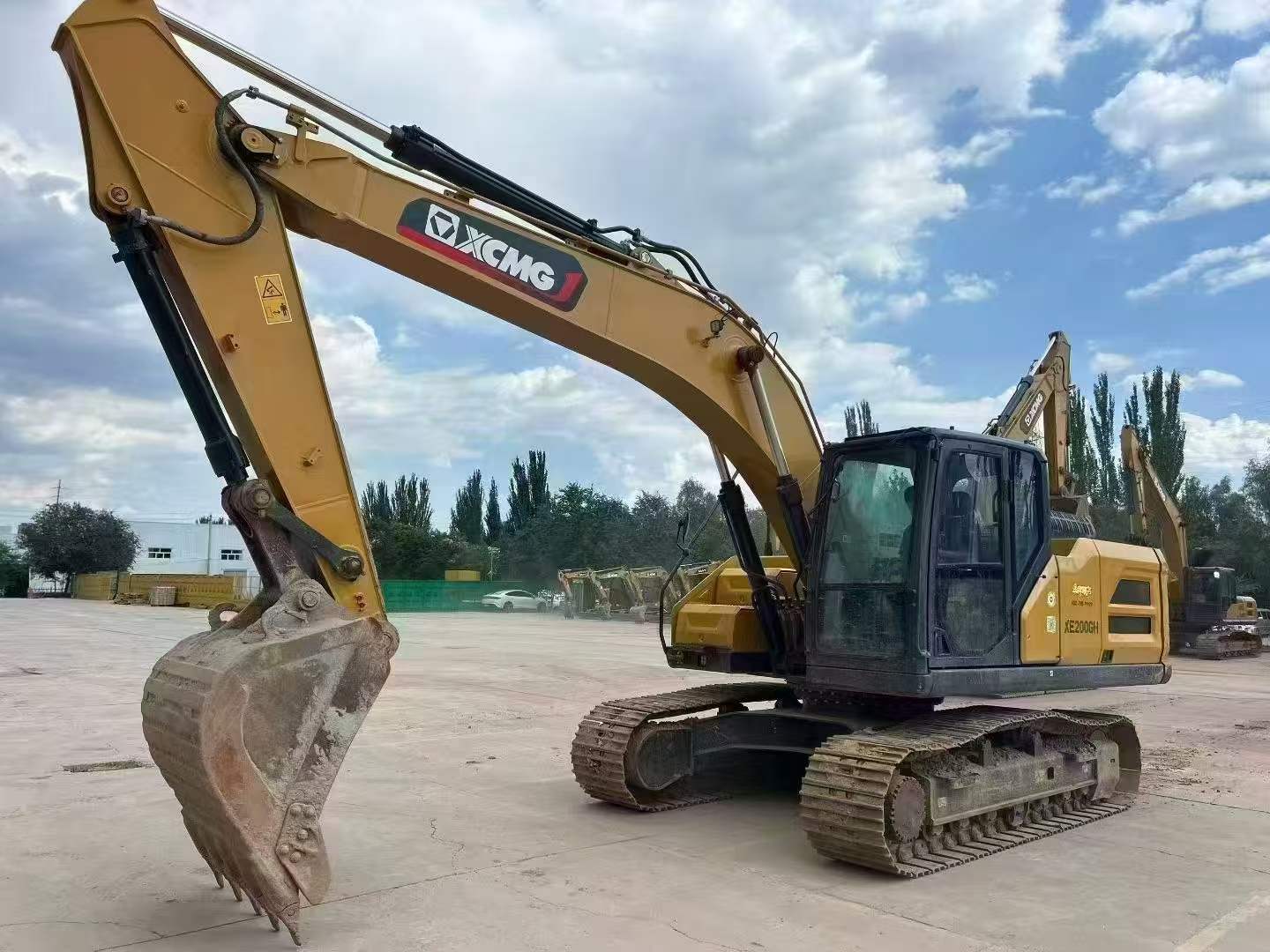 Buy XCMG XE200 Used Excavator / 2
