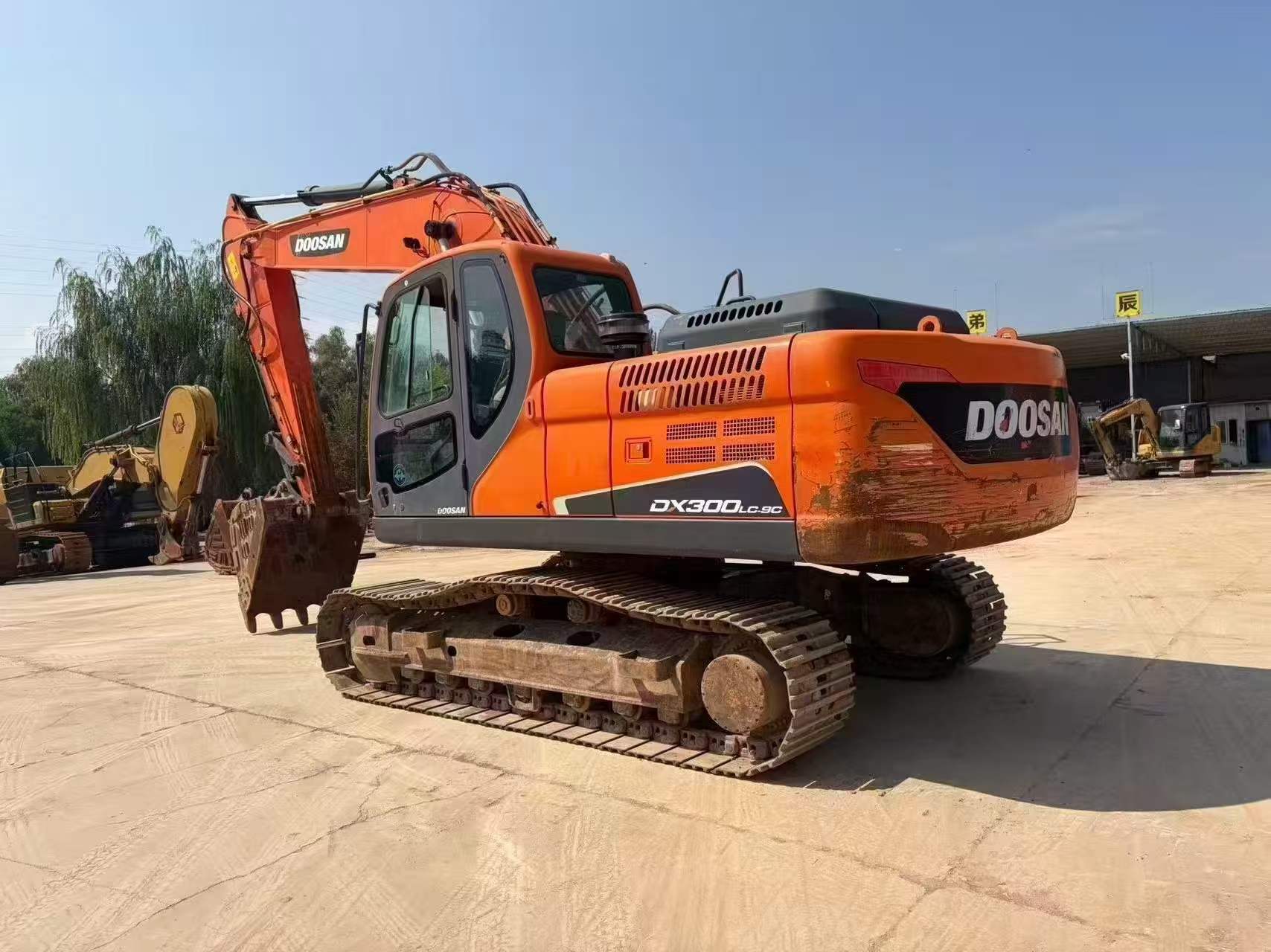 Buy Doosan DH215-7 Used Excavator / 3