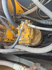 Buy Hyundai R225-7 Used Excavator / 4 Buy Hyundai R225-7 Used Excavator / 4