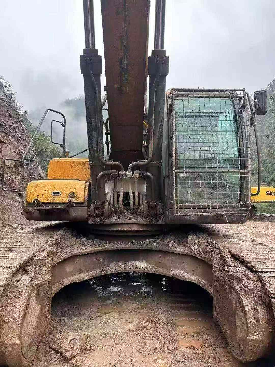 Buy Hyundai R485LVS Used Excavator / 5