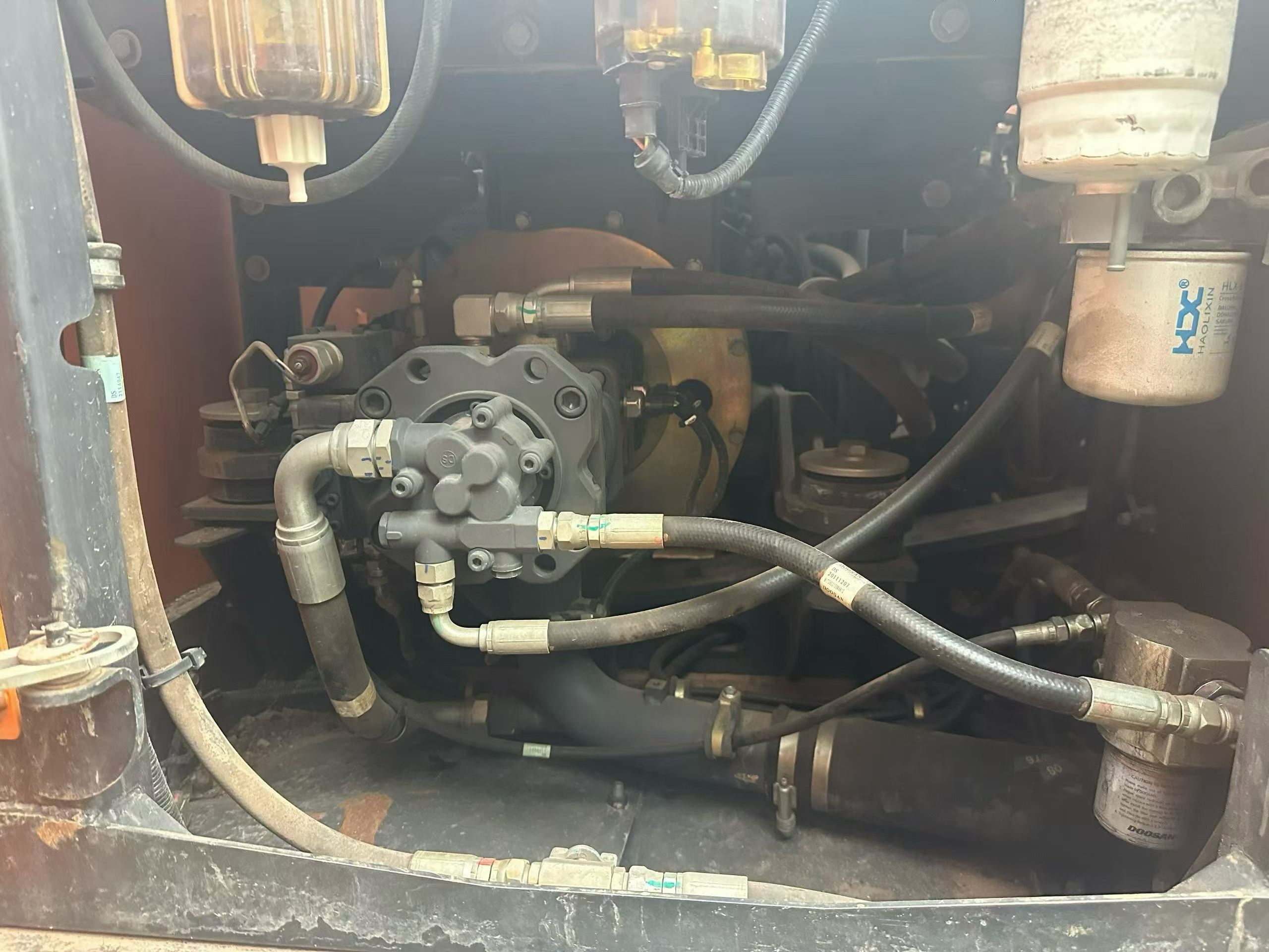 Buy Doosan S130W-3 Used Excavator / 6
