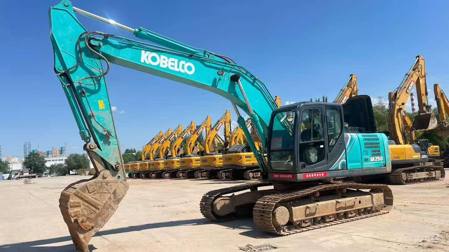 Compre Excavadora Kobelco SK210 Usada / 2