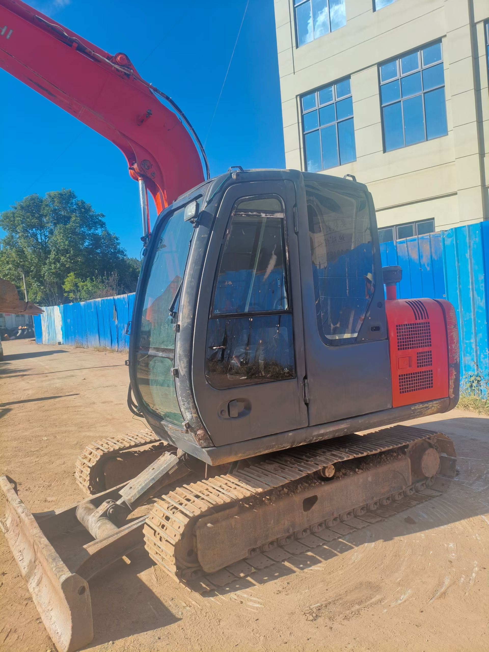 Buy Hitachi ZX60-5G Used Excavator / 2