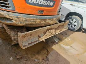 Buy Doosan DH60 Used Excavator / 2 Buy Doosan DH60 Used Excavator / 2