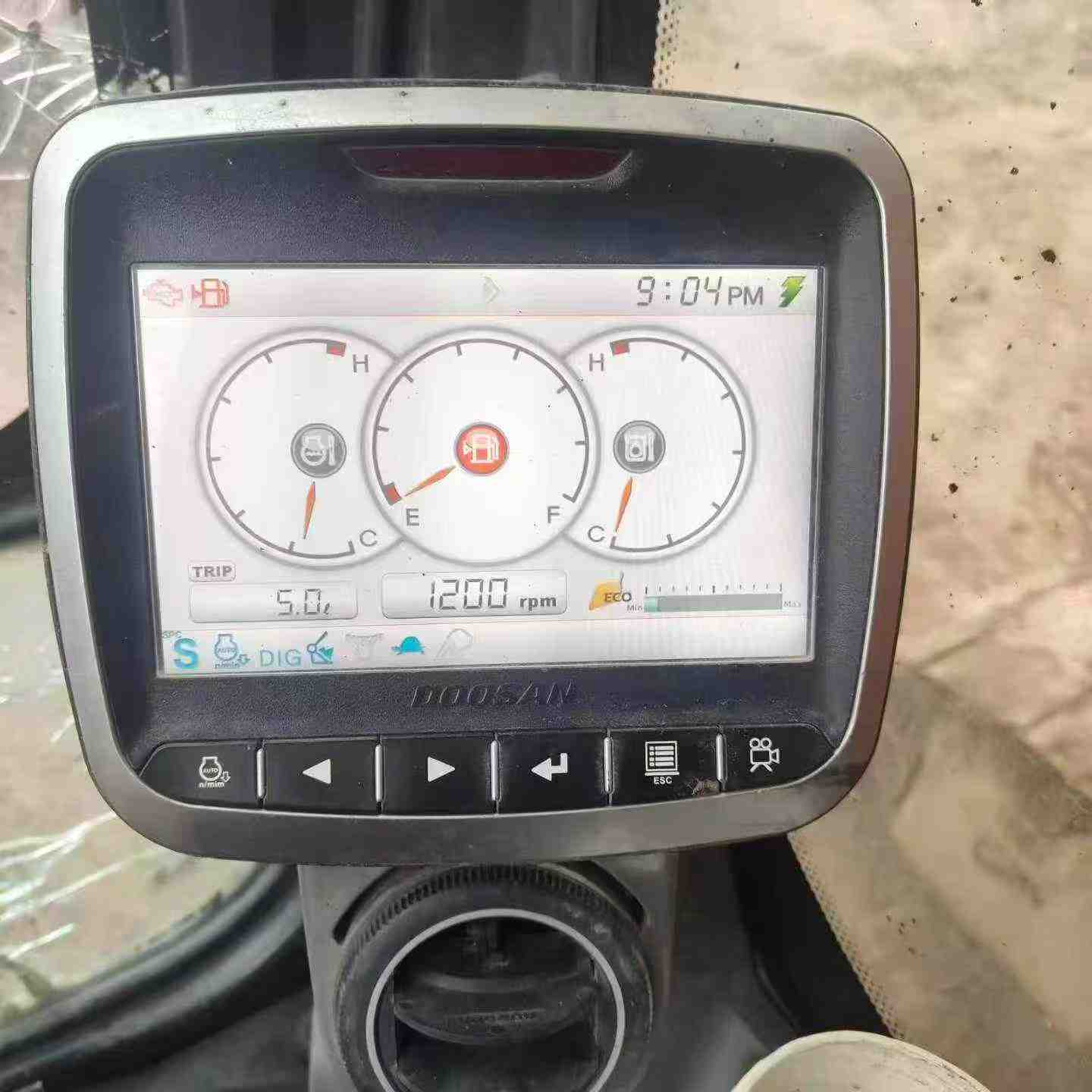 Buy Doosan DX120 Used Excavator / 7