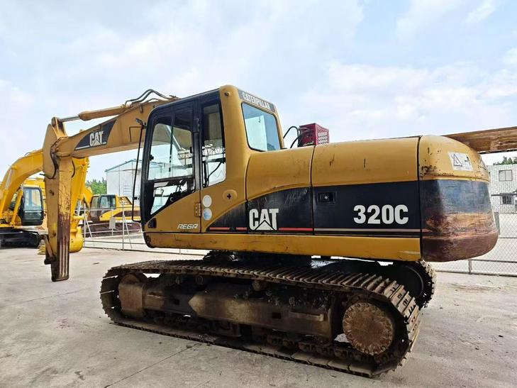 Buy Caterpillar 320C Used Excavator / 1
