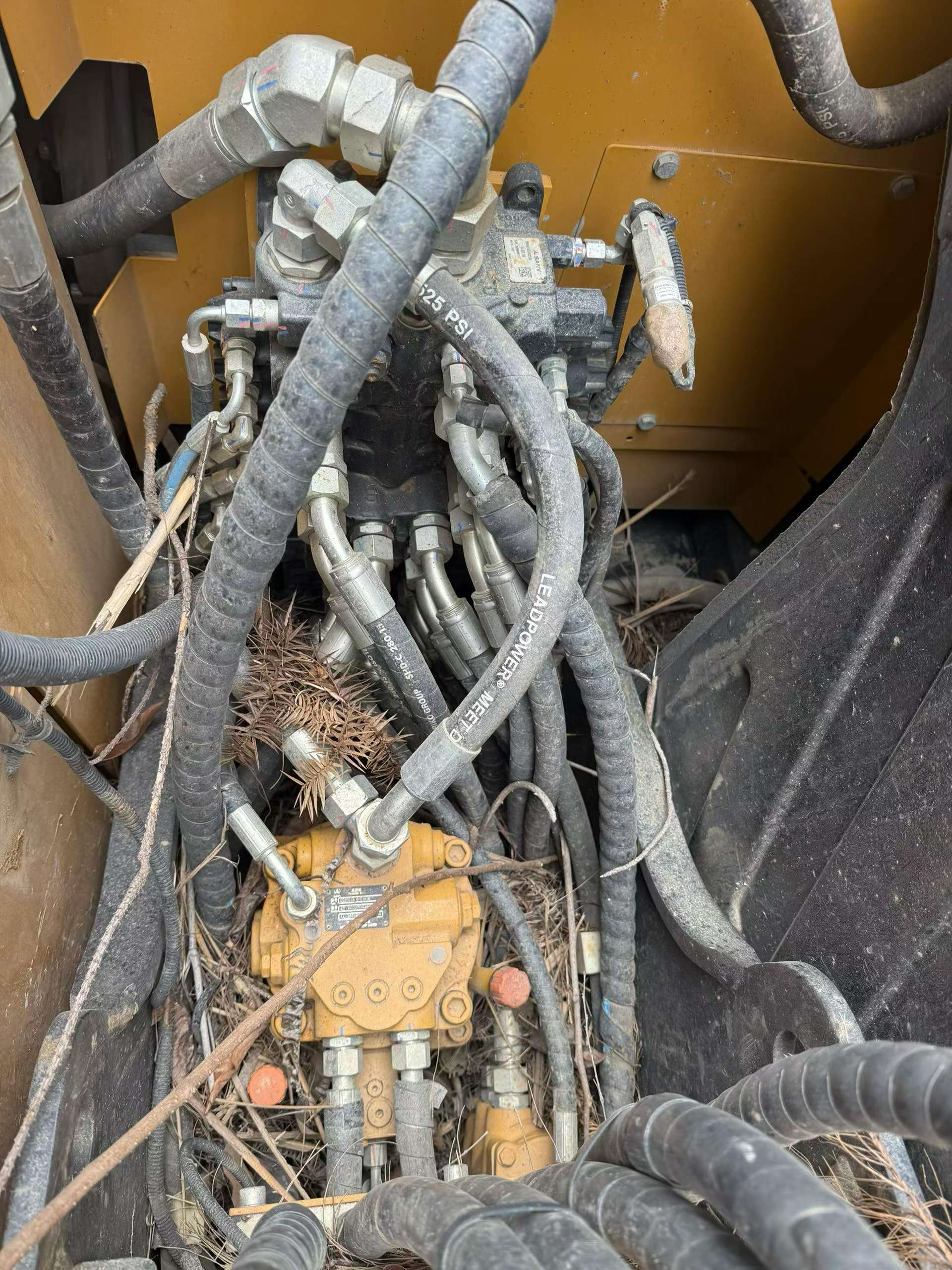 Buy Sany SY70C Used Excavator / 7