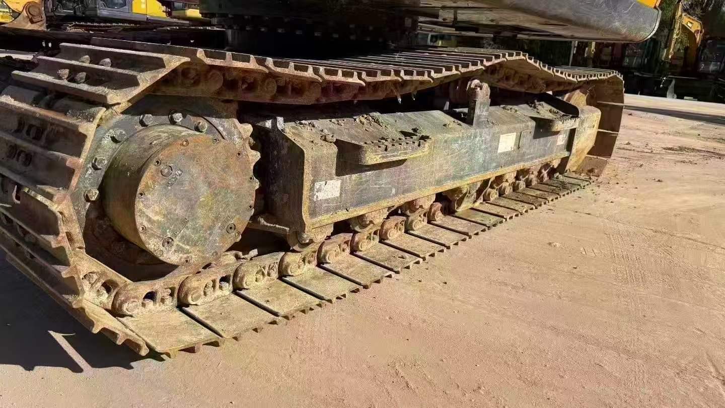 Buy XCMG XE135B Used Excavator / 9
