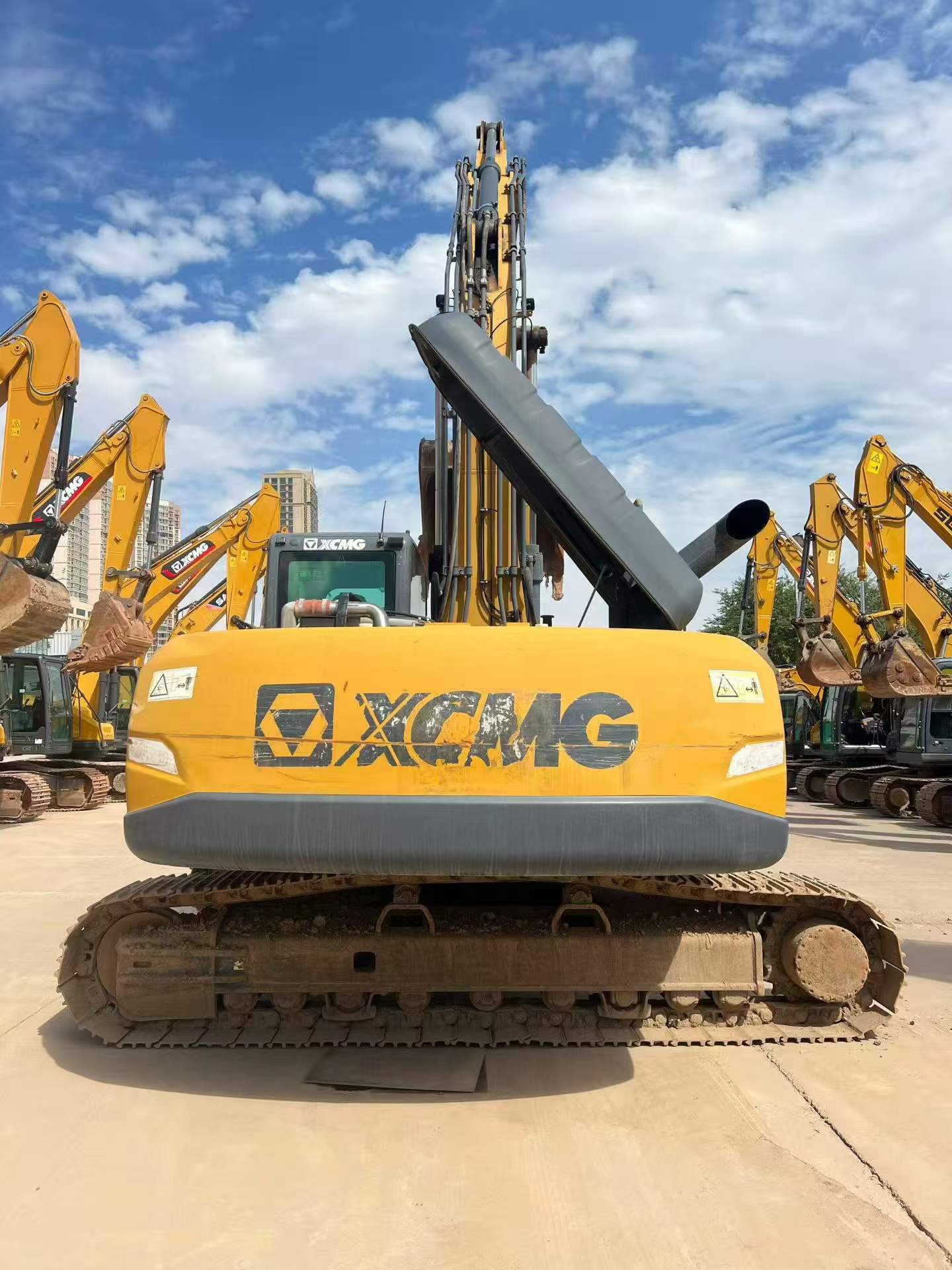 Buy XCMG XE245D Used Excavator / 5