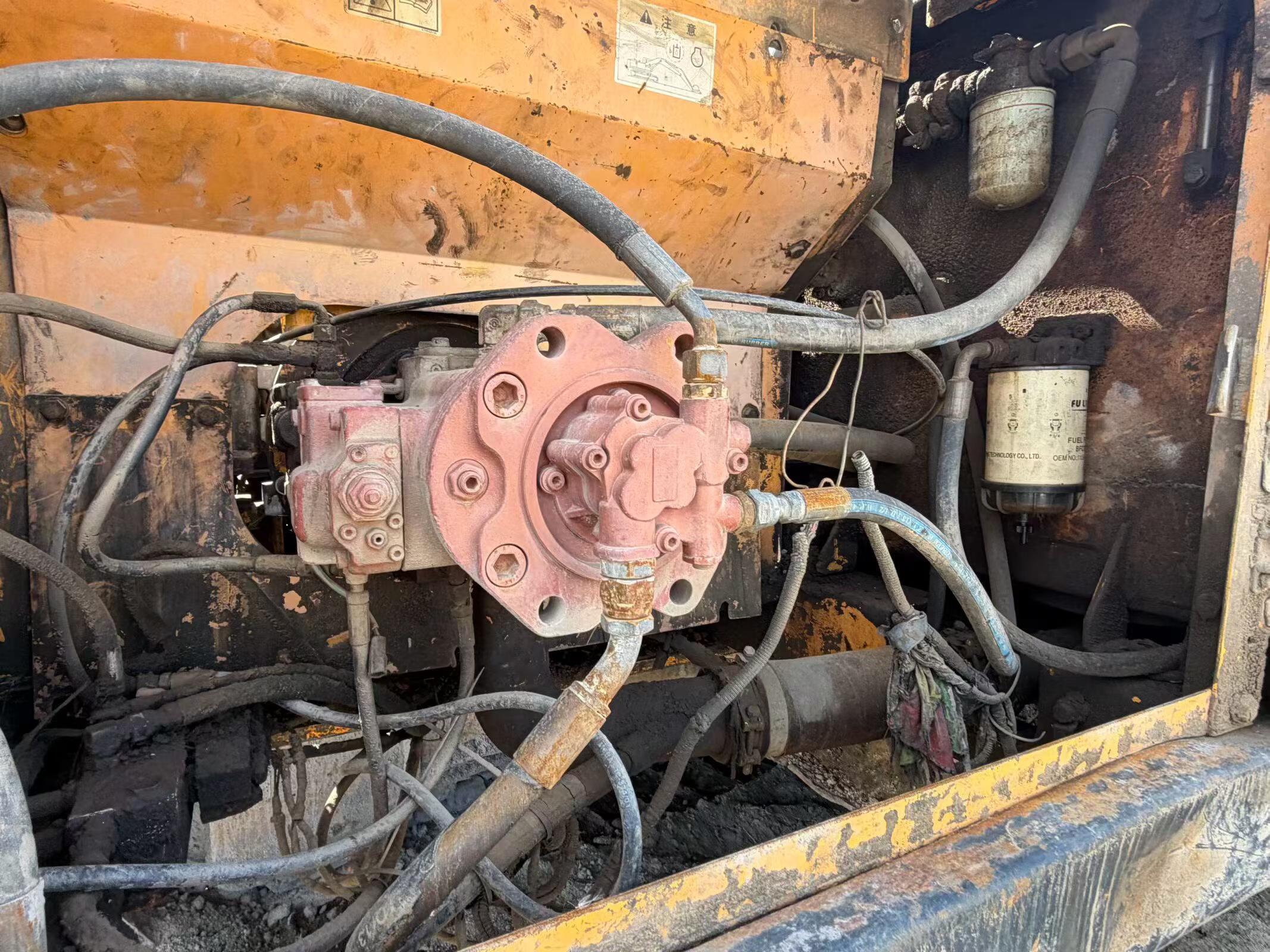 Buy Hyundai R305LC-7 Used Excavator / 4