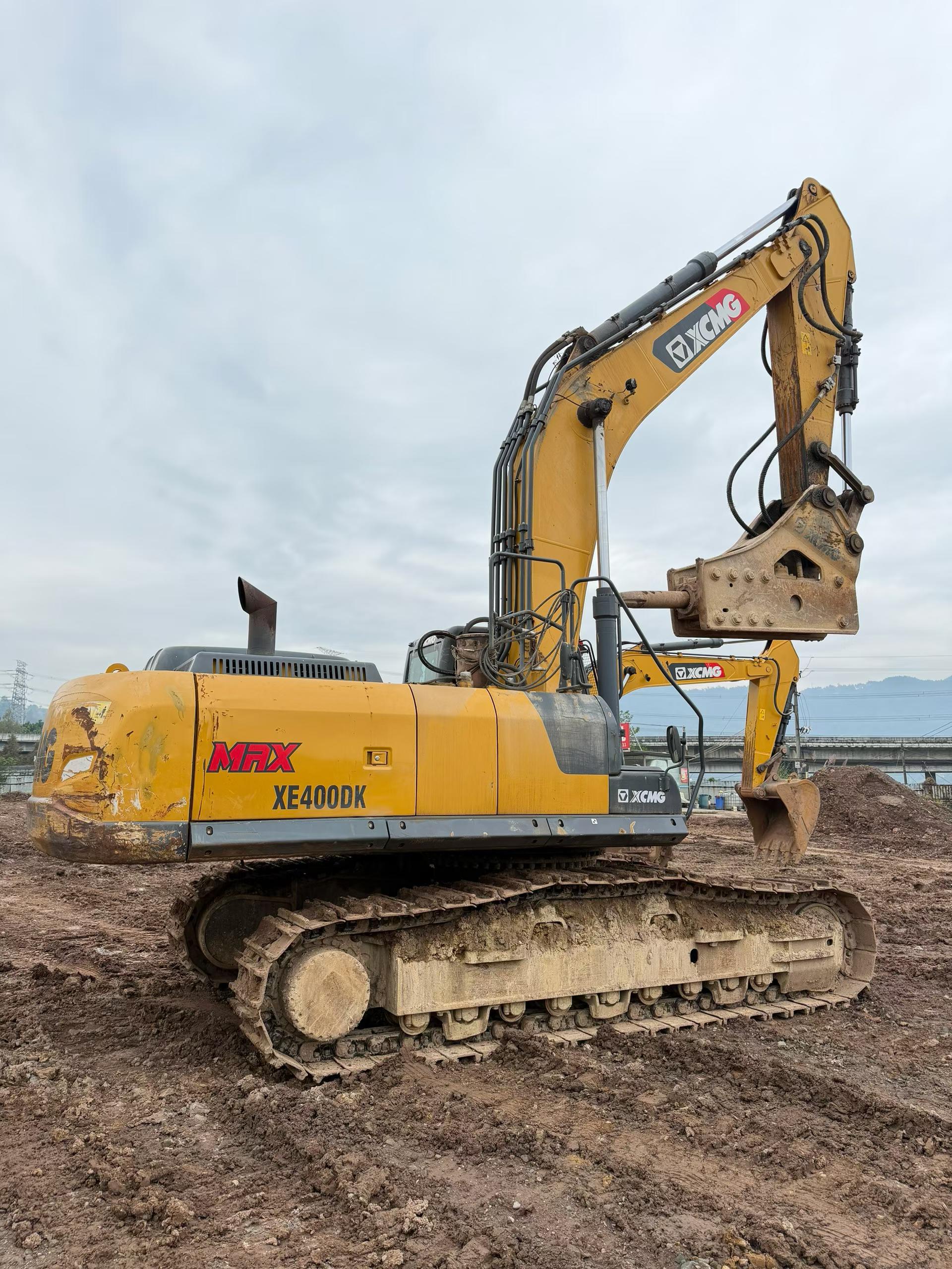 Buy XCMG XE380DK Used Excavator / 4