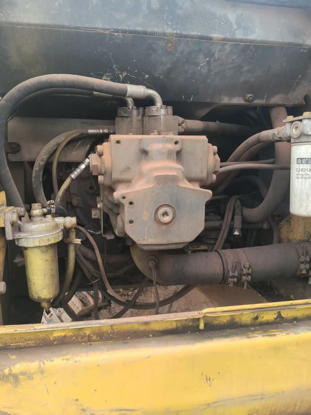 Buy Komatsu PC200-7 Used Excavator / 6