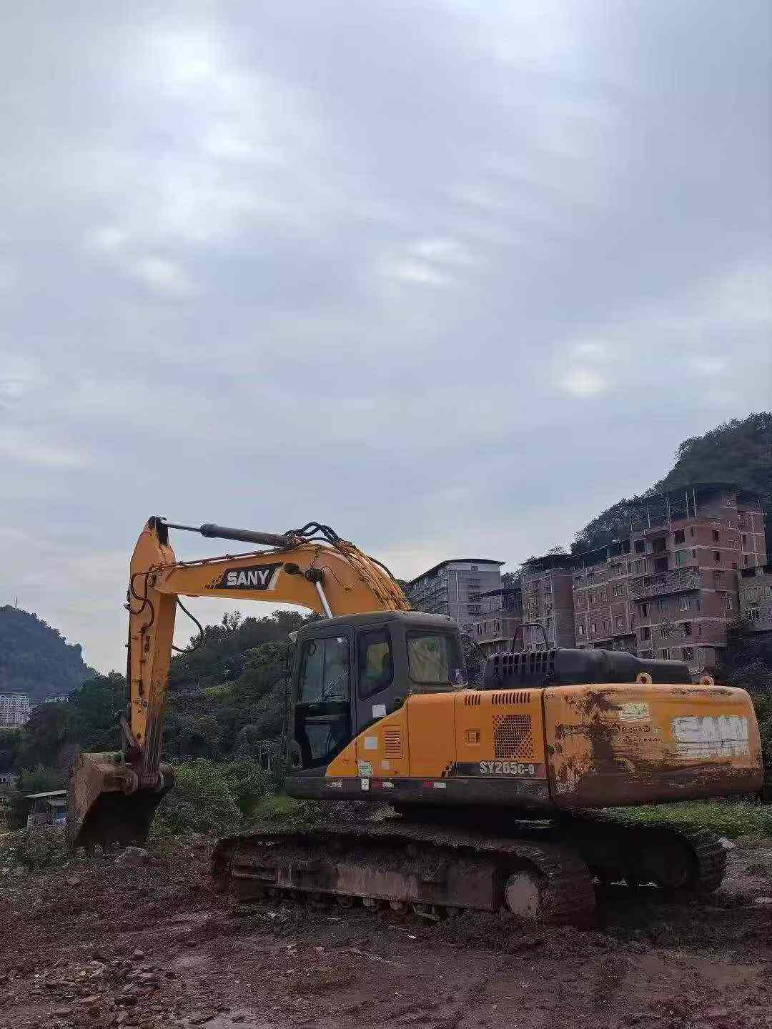 Buy Sany SY265C Used Excavator / 5