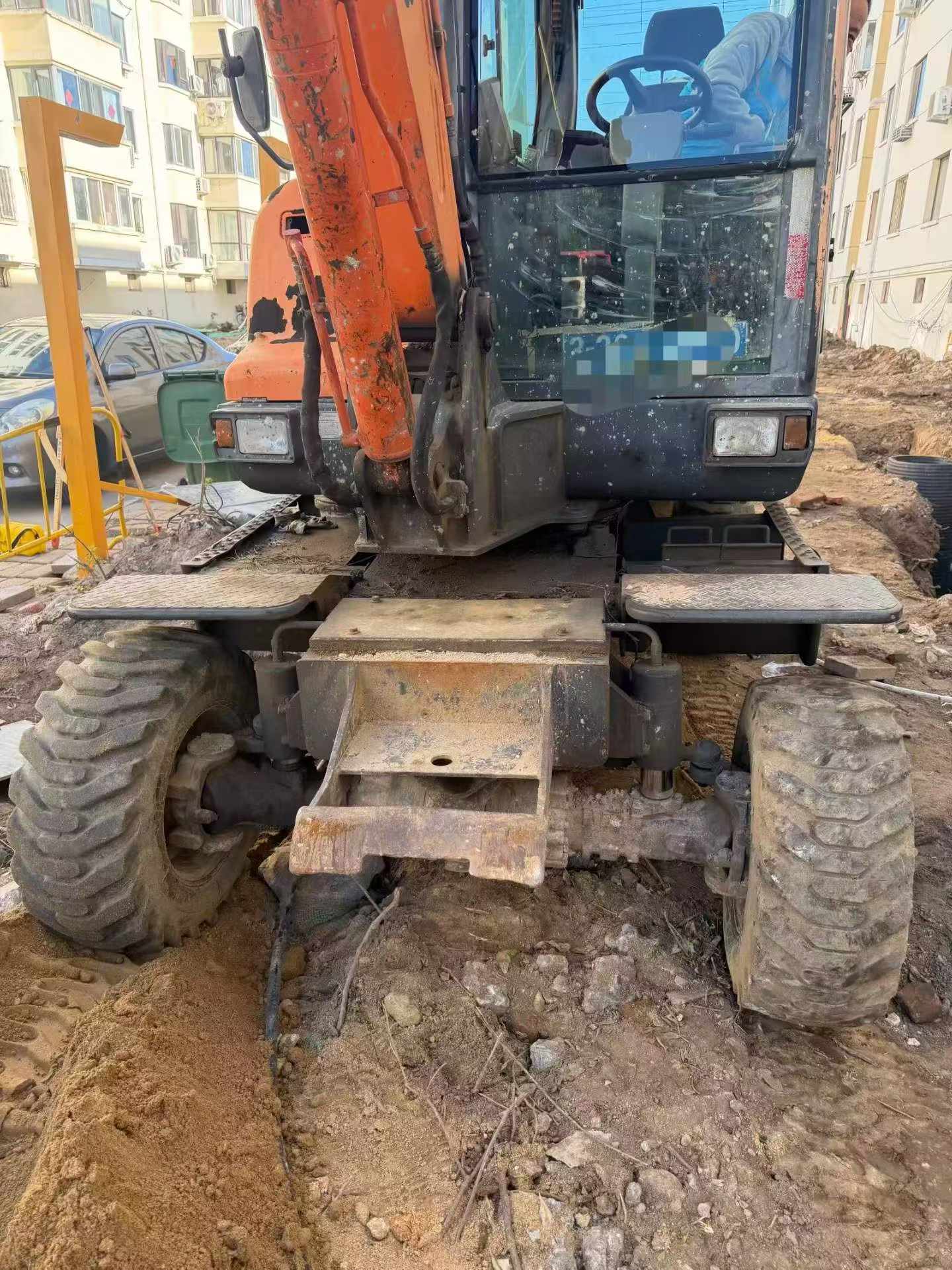 Купить Подержанный Экскаватор Doosan DH60 / 8