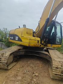 Buy Caterpillar 323 Used Excavator / 9 Buy Caterpillar 323 Used Excavator / 9